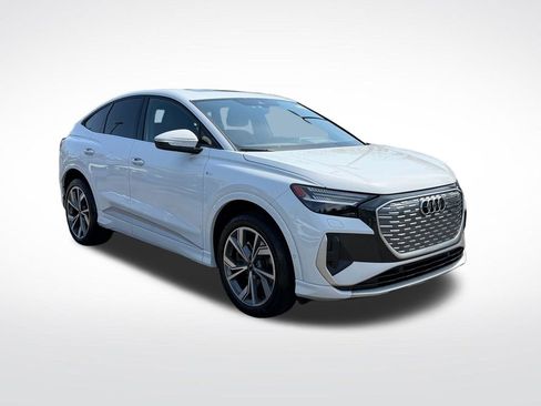 Certified 2023 Audi Q4 e-tron Prestige AWD/4WD image 4