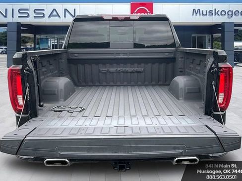 Used 2024 GMC Sierra 1500 Denali w/ Technology Package AWD/4WD image 7