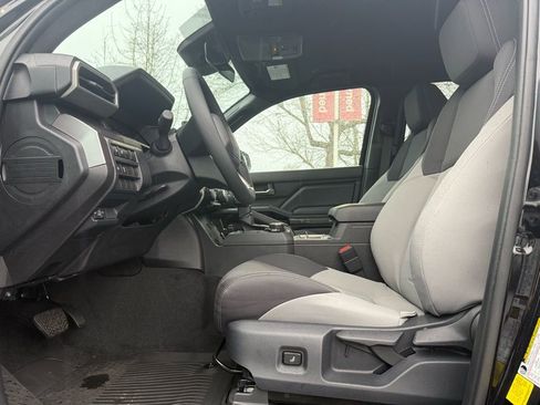 Used 2026 Toyota Tacoma TRD Off-Road image 9