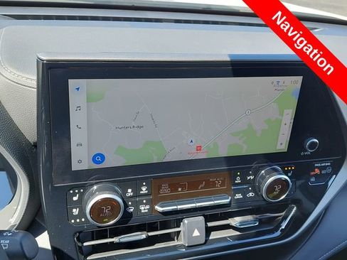 Used 2025 Toyota Highlander Limited AWD/4WD image 13