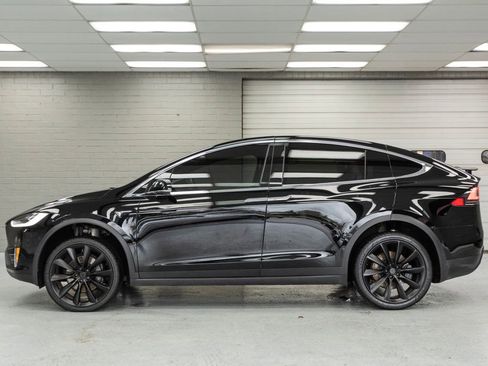 Used 2020 Tesla Model X Long Range AWD image 6