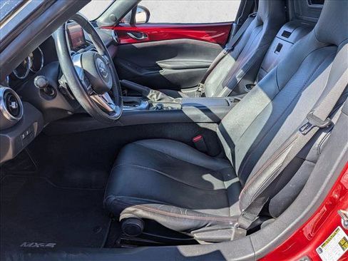 Used 2019 MAZDA MX-5 Miata Grand Touring image 14
