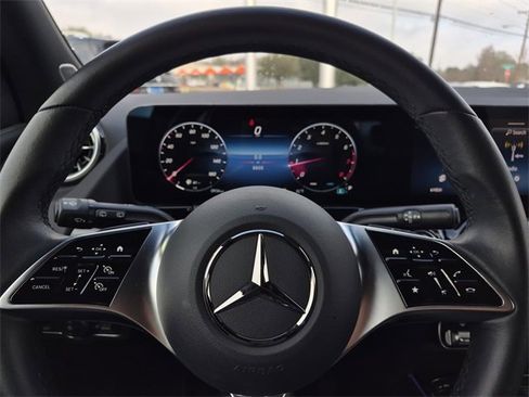 Certified 2025 Mercedes-Benz GLA 250 image 15