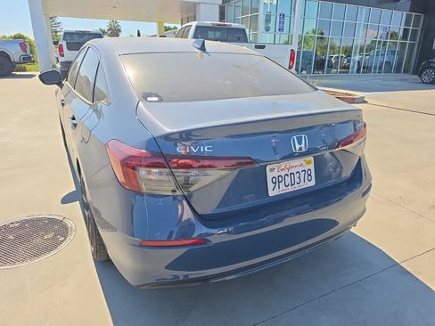 Used 2025 Honda Civic Sport image 4