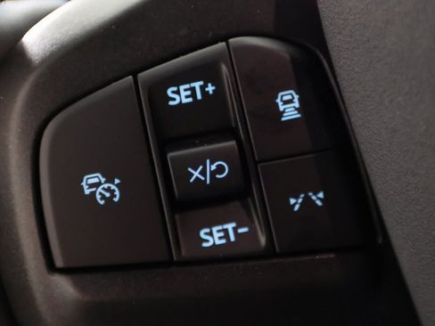 Used 2025 Ford Mustang Mach-E Premium image 22