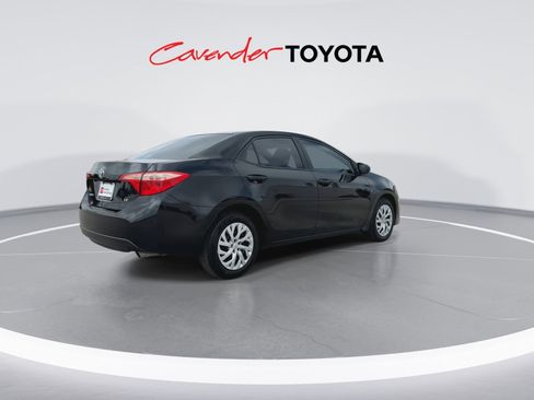 Used 2019 Toyota Corolla LE FWD image 8