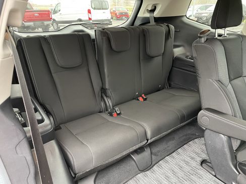 Used 2024 Subaru Ascent Premium w/ Convenience Package image 40