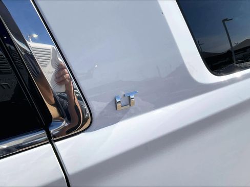 Used 2017 Chevrolet Tahoe LT w/ Luxury Package image 11