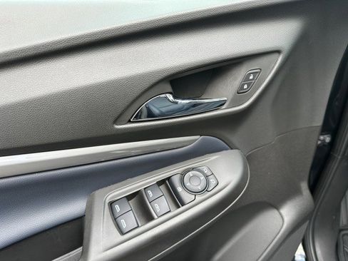 Used 2023 Chevrolet Bolt EUV Premier image 14