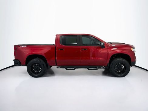 Used 2025 Chevrolet Silverado 1500 LT Trail Boss w/ Convenience Package II AWD/4WD image 4