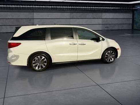 Used 2023 Honda Odyssey EX-L image 9