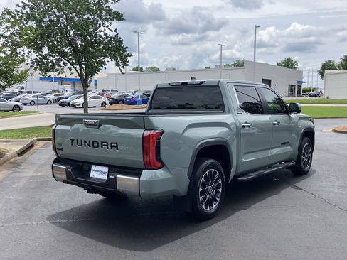 Used 2024 Toyota Tundra Limited AWD/4WD image 10