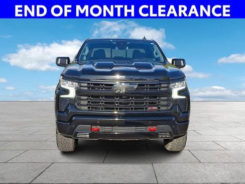 Used 2024 Chevrolet Silverado 1500 LT Trail Boss w/ LT Trail Boss Premium Package AWD/4WD image 3