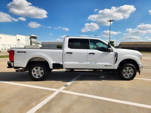 Used 2025 Ford F250 XLT AWD/4WD image 4