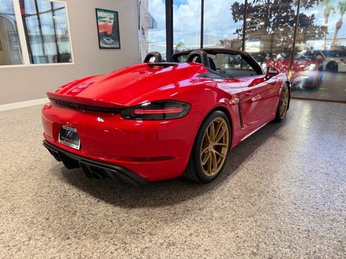 Used 2022 Porsche 718 Boxster Spyder RWD image 7
