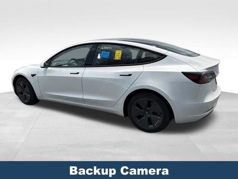 Used 2023 Tesla Model 3 Standard Range RWD image 5