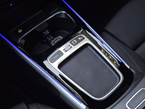 New 2026 Mercedes-Benz GLB 250 4MATIC image 19