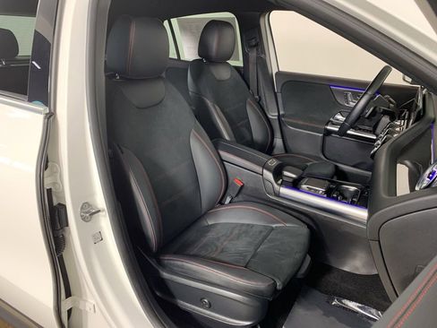 Used 2022 Mercedes-Benz GLA 250 4MATIC w/ AMG Line image 38