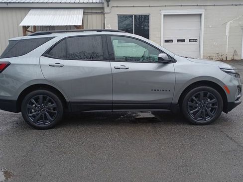 Used 2024 Chevrolet Equinox RS AWD/4WD image 7