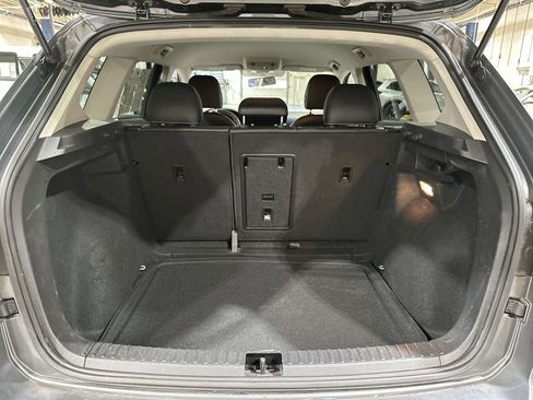 Used 2022 Volkswagen Taos SE image 19