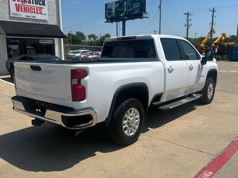 Used 2025 Chevrolet Silverado 2500 LT AWD/4WD image 10