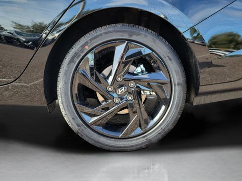 New 2026 Hyundai Elantra SEL Sport image 5