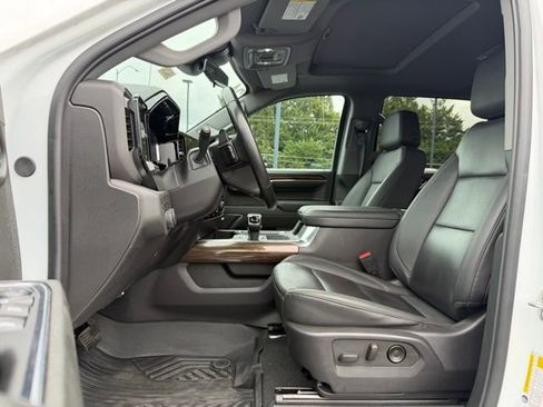 Used 2024 Chevrolet Silverado 1500 LT Trail Boss w/ LT Trail Boss Premium Package image 10