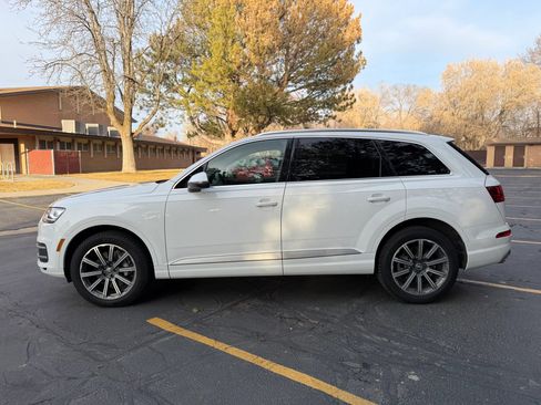 Used 2017 Audi Q7 3.0T Premium image 5