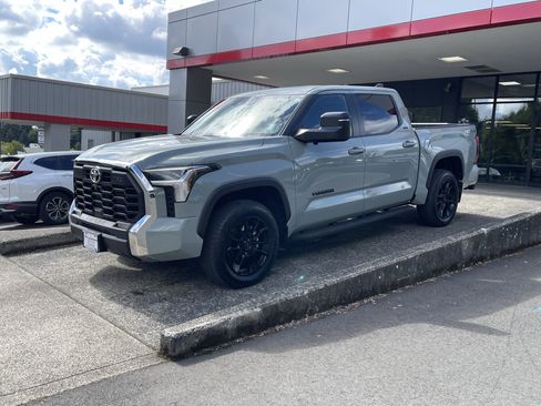 Certified 2025 Toyota Tundra SR5 w/ TRD Off-Road Premium Package AWD/4WD image 4