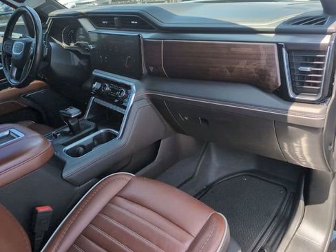 Certified 2022 GMC Sierra 1500 Denali Ultimate AWD/4WD image 29