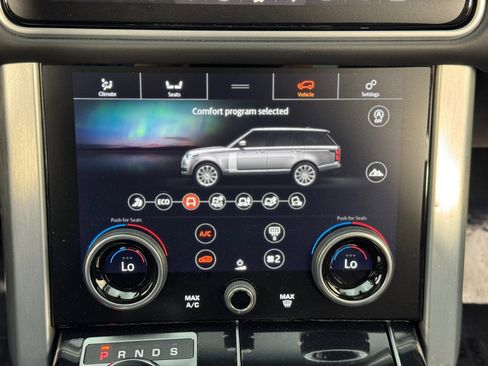 Used 2020 Land Rover Range Rover HSE image 34