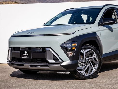 New 2026 Hyundai Kona SEL Premium FWD image 2