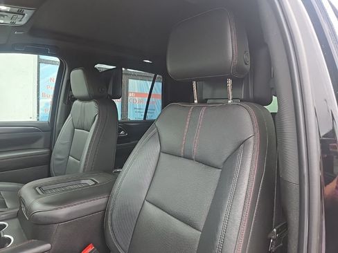 Used 2021 Chevrolet Tahoe RST w/ Luxury Package AWD/4WD image 32