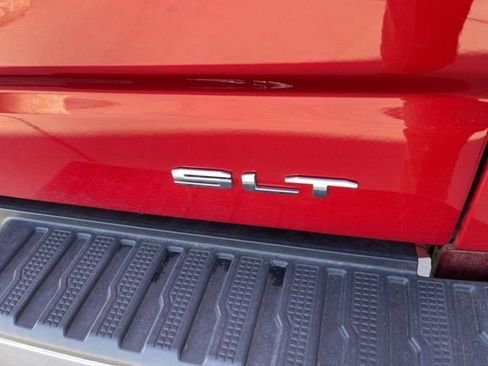 Used 2025 GMC Sierra 1500 SLT image 23