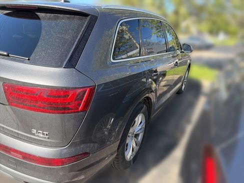 Used 2018 Audi Q7 3.0T Premium Plus AWD/4WD image 12