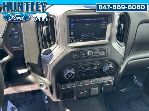 Used 2022 Chevrolet Silverado 1500 Custom AWD/4WD image 17