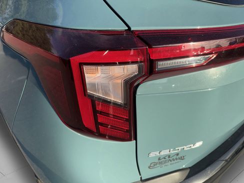 New 2026 Kia Seltos S image 7