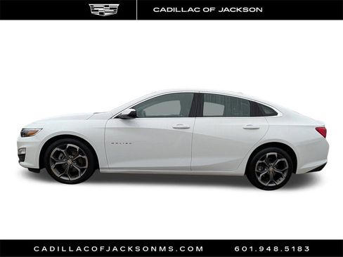 Used 2024 Chevrolet Malibu LT image 2