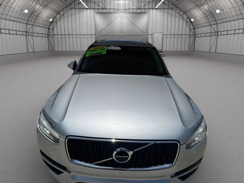 Used 2018 Volvo XC90 T5 Momentum w/ Convenience Package FWD image 2