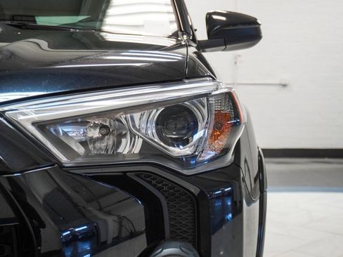 Used 2024 Toyota 4Runner TRD Off-Road image 39