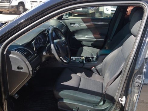 Used 2021 Chrysler 300 Touring w/ Sport Appearance Package RWD image 14
