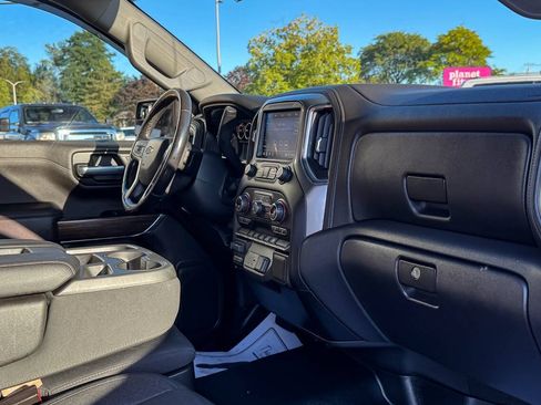 Used 2020 Chevrolet Silverado 1500 LT w/ Convenience Package AWD/4WD image 12