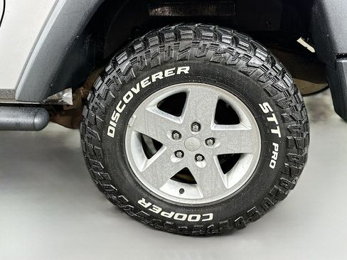 Used 2011 Jeep Wrangler Sport AWD/4WD image 27