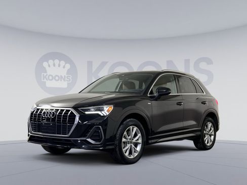 Used 2024 Audi Q3 2.0T Premium image 1