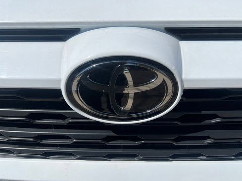 Used 2024 Toyota RAV4 XLE FWD image 23