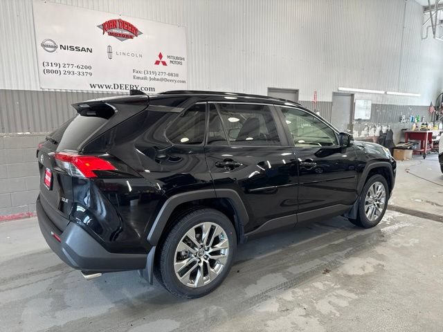 Used 2019 Toyota RAV4 XLE Premium w/ Protection Package FWD image 4
