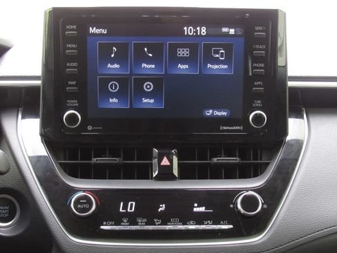 Used 2022 Toyota Corolla Cross LE w/ Moonroof Package AWD/4WD image 26