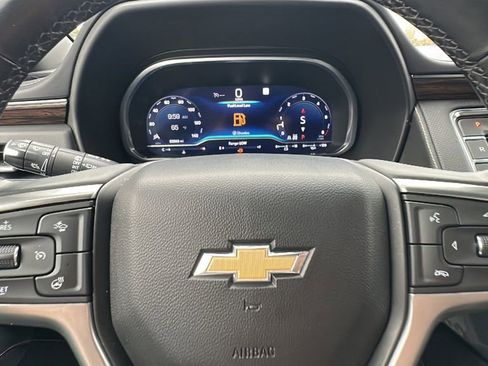 Used 2023 Chevrolet Tahoe Premier AWD/4WD image 29