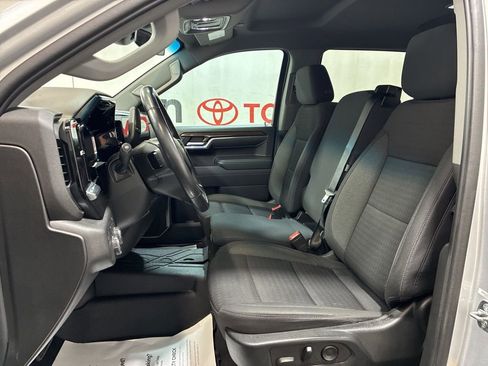 Used 2022 Chevrolet Silverado 1500 LT image 23