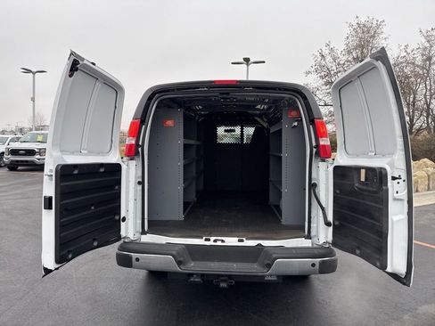 New 2025 GMC Savana 2500 w/ Enhanced Convenience Package RWD image 6